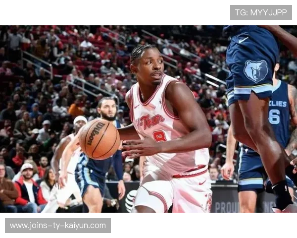 球队在板凳深度上取得优势成为赛季亮点，篮球中板凳是什么意思